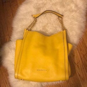 Michael Kohrs Newberry Sunflower Bag (yellow)